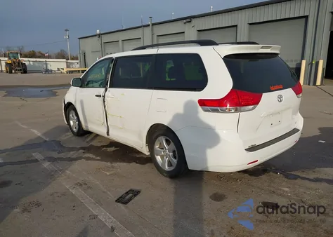 2013 Toyota Sienna Le V6 8 Passenger from USA, damaged, VIN 5TDKK3DC8DS371130